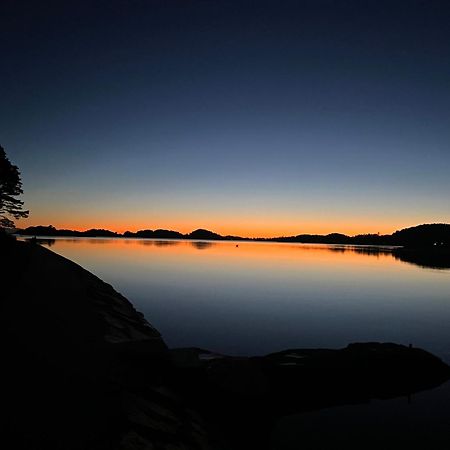 Lunvig - A Cosy Cottage In Idyllic Small Island Near Kristiansand, Sogne Экстерьер фото